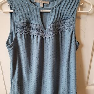 Danielrainn size small shirt